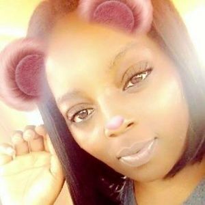 Meet your Posher, Latisha